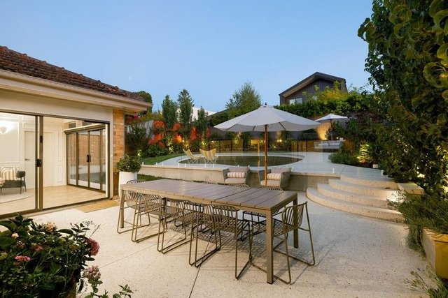 8 Baker Avenue, VIC 3102