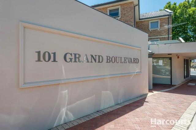 29/101 Grand Boulevard, WA 6027