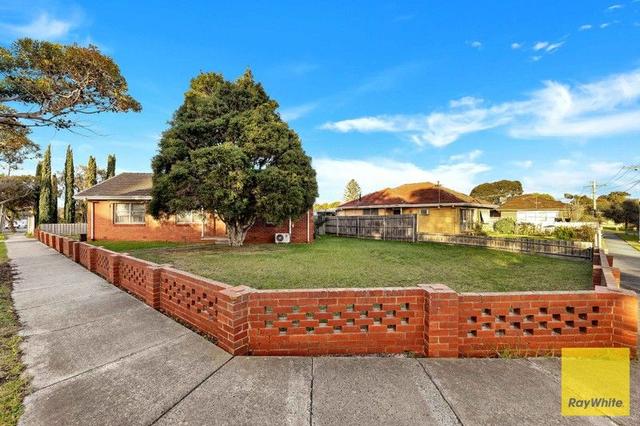 4 Robertson Crescent, VIC 3028