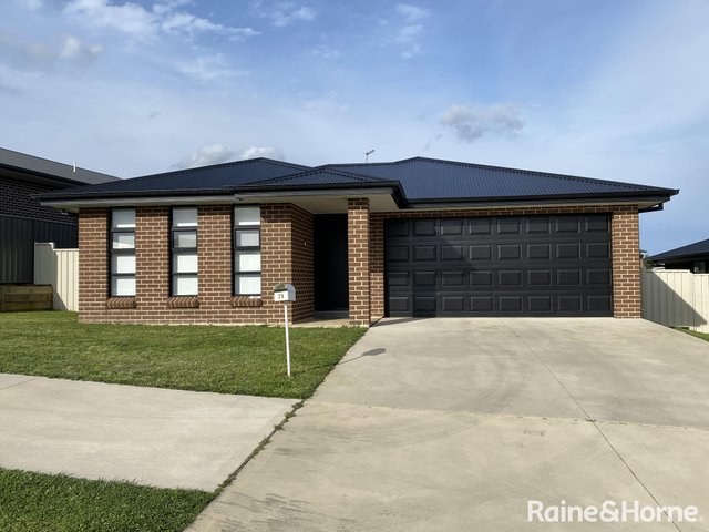 28 William Maker Drive, NSW 2800