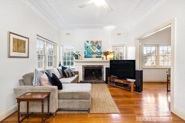 2/14 Beach Avenue, VIC 3184