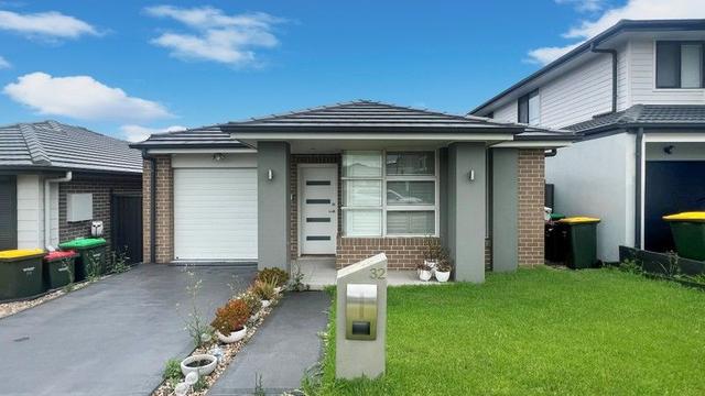 32 Wiregrass Ave, NSW 2565