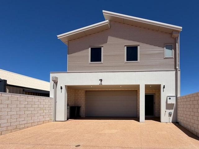 4 Dugong Close, WA 6707