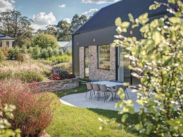 8 Grice Drive, NSW 2578