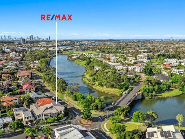 4/12 Azzurra Drive, QLD 4227