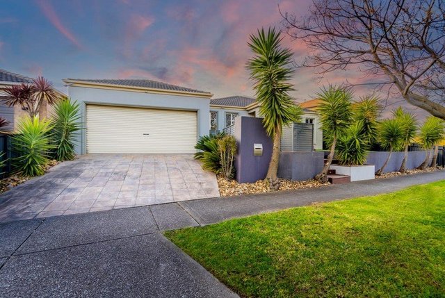 13 Hammerwood Avenue, VIC 3026
