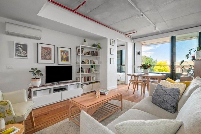 302/41 Miller Street, VIC 3057