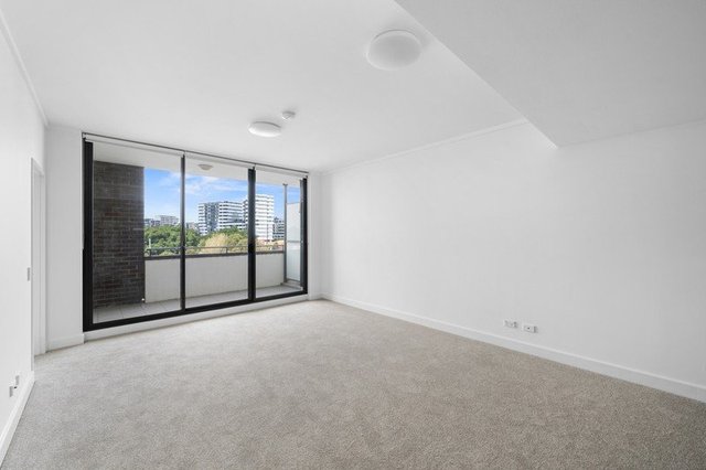 D313/35 Arncliffe  Street, NSW 2205
