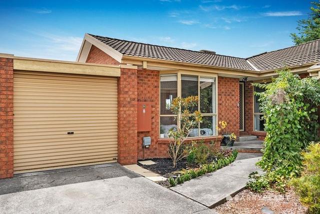 2/9 Pine Road, VIC 3153