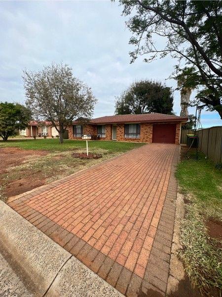 3 Websdale Drive, NSW 2830
