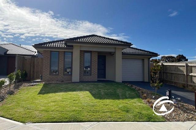 10 Blue Lily Circuit, VIC 3977