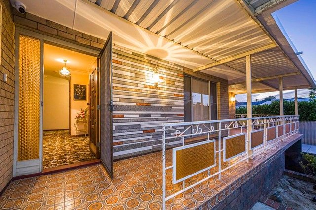 322 Morley Drive, WA 6059