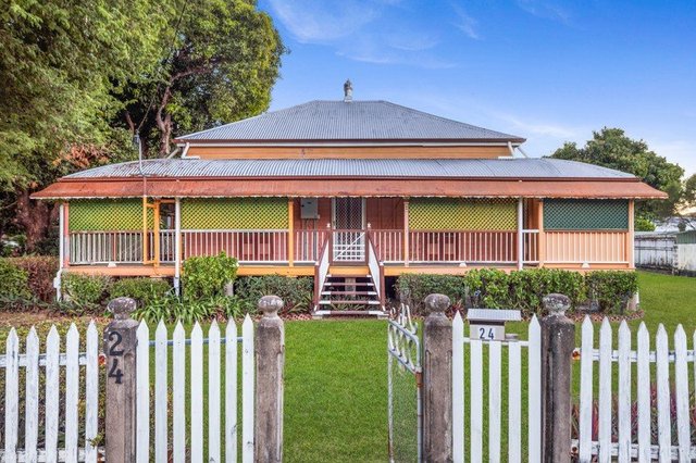 24 West Street, QLD 4814