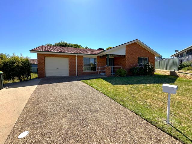 4 Twynam Court, NSW 2594