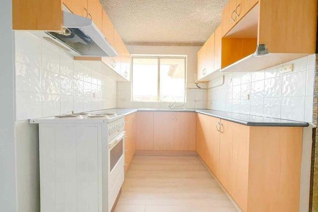 11/4 McBurney Road, NSW 2166