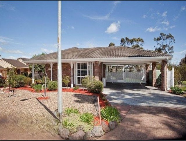8 Spyglass Court, VIC 3429
