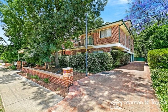 3/10 Dent  Street, NSW 2750