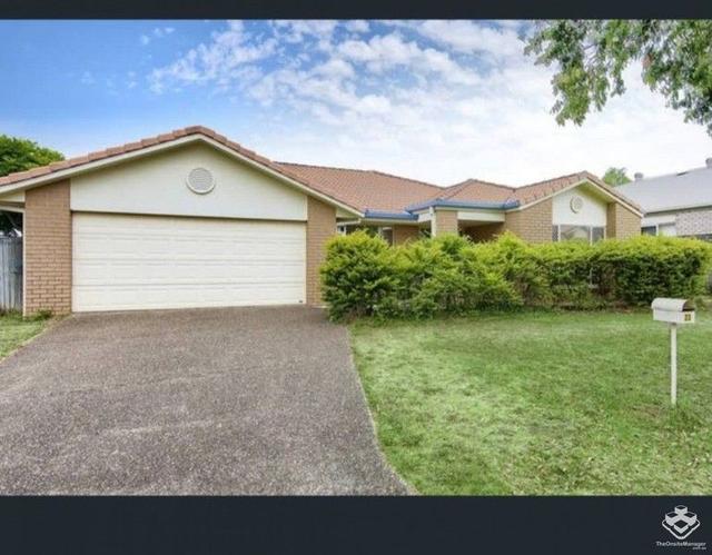 15 Parnassus Street, QLD 4109