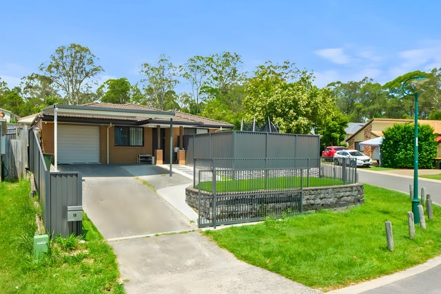18 Flower Place, QLD 4077
