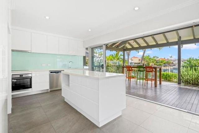 17 Admiralty Drive, QLD 4217