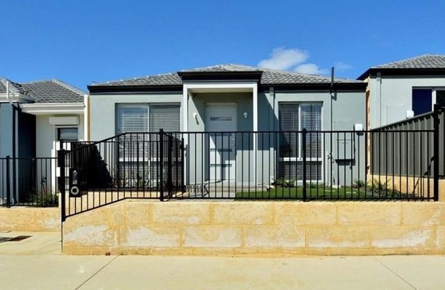 10 Clarendon Circuit, WA 6180