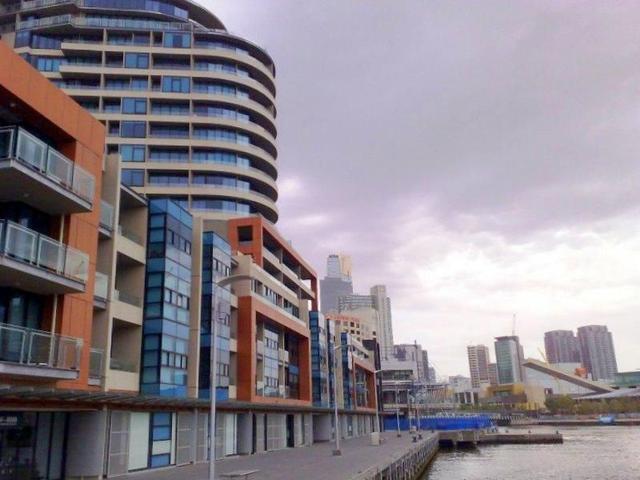 1123/60 Siddeley St, VIC 3008