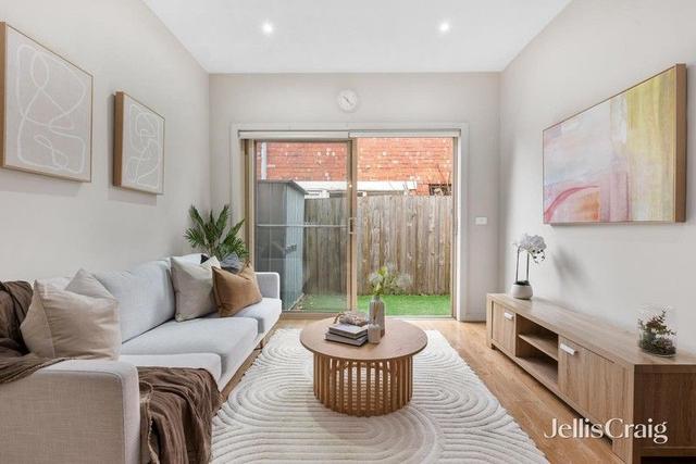 2/13 Stephenson Street, VIC 3171