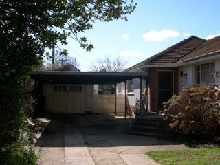 Garage & Carport