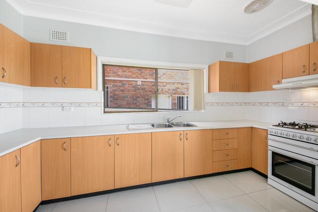 18 Bangor St, NSW 2161
