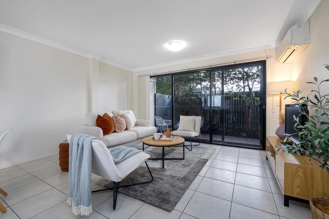 2/21 Haines St, QLD 4031