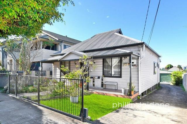 7 Cambridge Street, NSW 2141