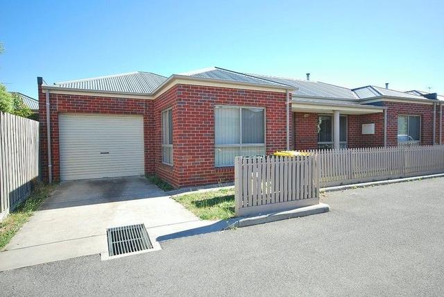 701 Cosmopolitan Place, VIC 3350