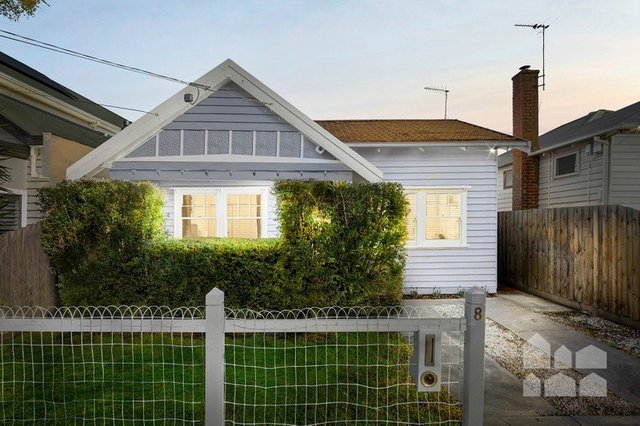 8 Salisbury Street, VIC 3013