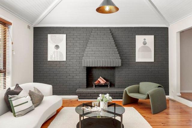 8 Bradford Avenue, VIC 3059