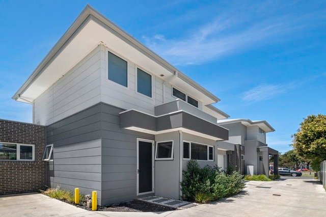 2/19 Swanpool Avenue, VIC 3196