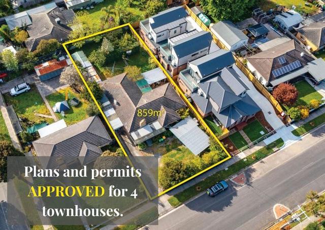 8 Esther Crescent, VIC 3138