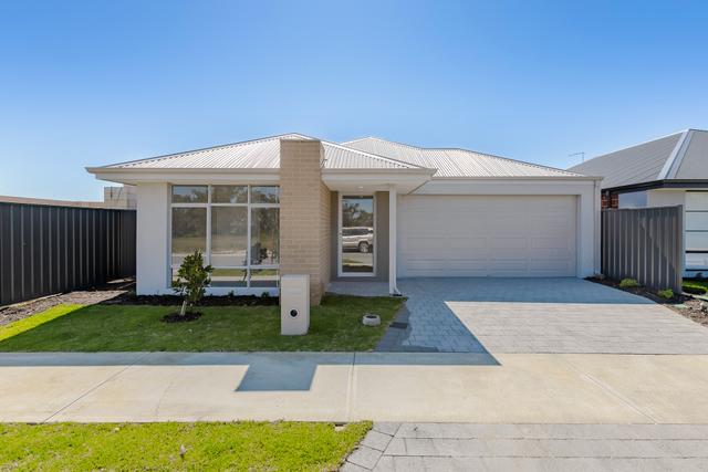 16 Birkenhead Road, WA 6112