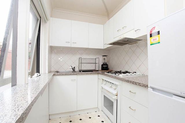1/34 Clarke Street, VIC 3181