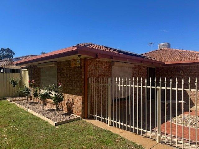 35 De Garis Drive, VIC 3500