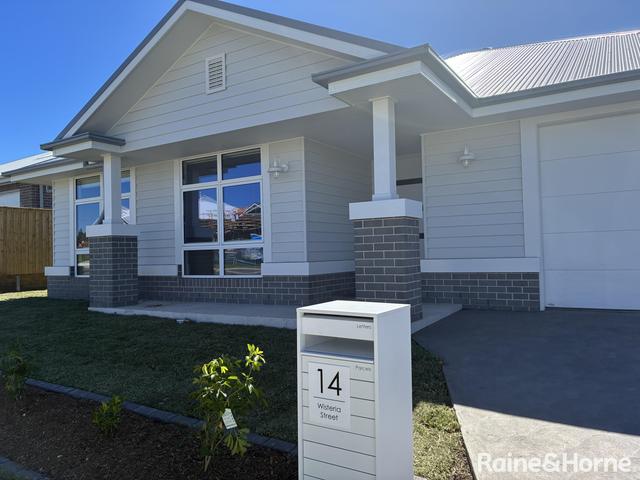 14 Wisteria Street, NSW 2577