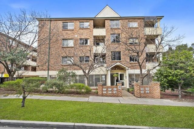 4/11 Oxford Street, NSW 2148