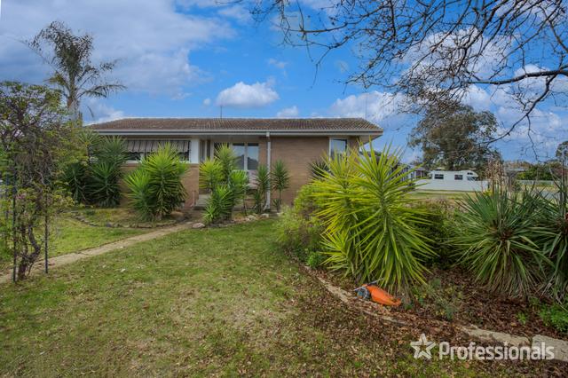 34 Chifley Crescent, NSW 2650