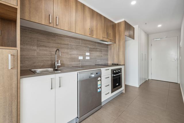 225/325 Anketell Street, ACT 2900
