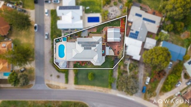 7 Crystaluna Drive, WA 6174