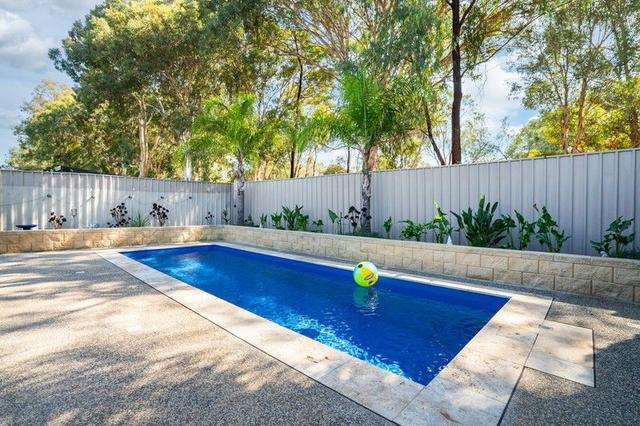 13 Lacebark Court, NSW 2640