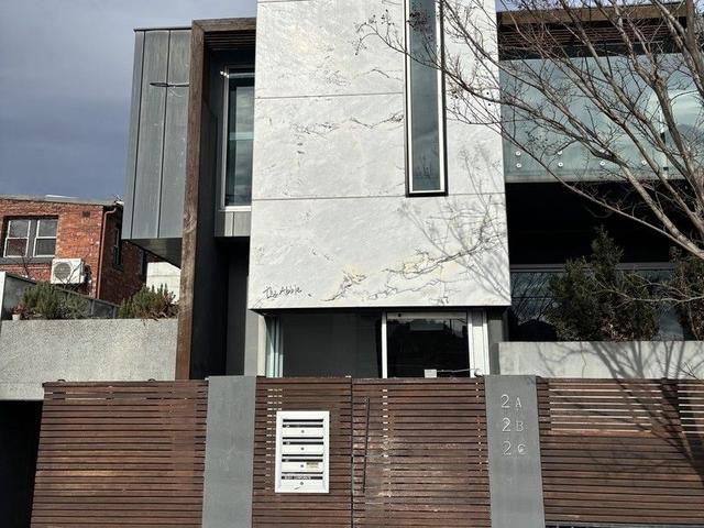 2A Luscombe Street, VIC 3056