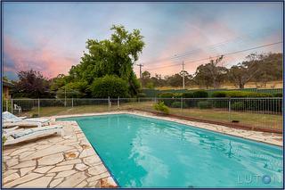 Pool to Red Hill Nature Reserve