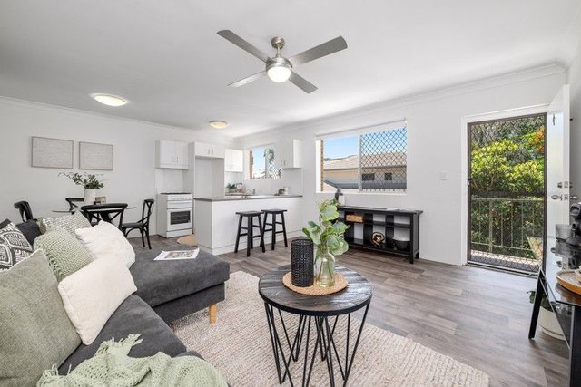 4/22 Wellington Street, QLD 4151