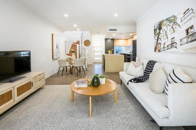4/35 Rutland Street, QLD 4151