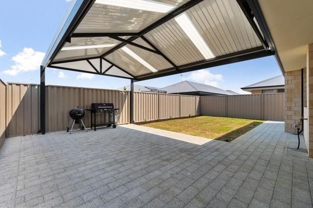 6 Scutage Street, WA 6055